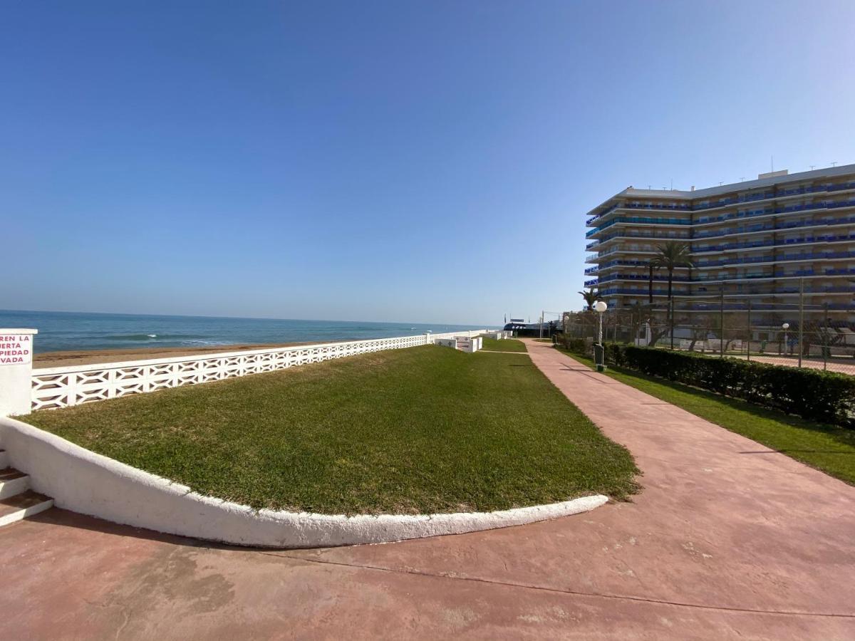 Atico En Primerisima Linea De Playa!!! Denia Bagian luar foto