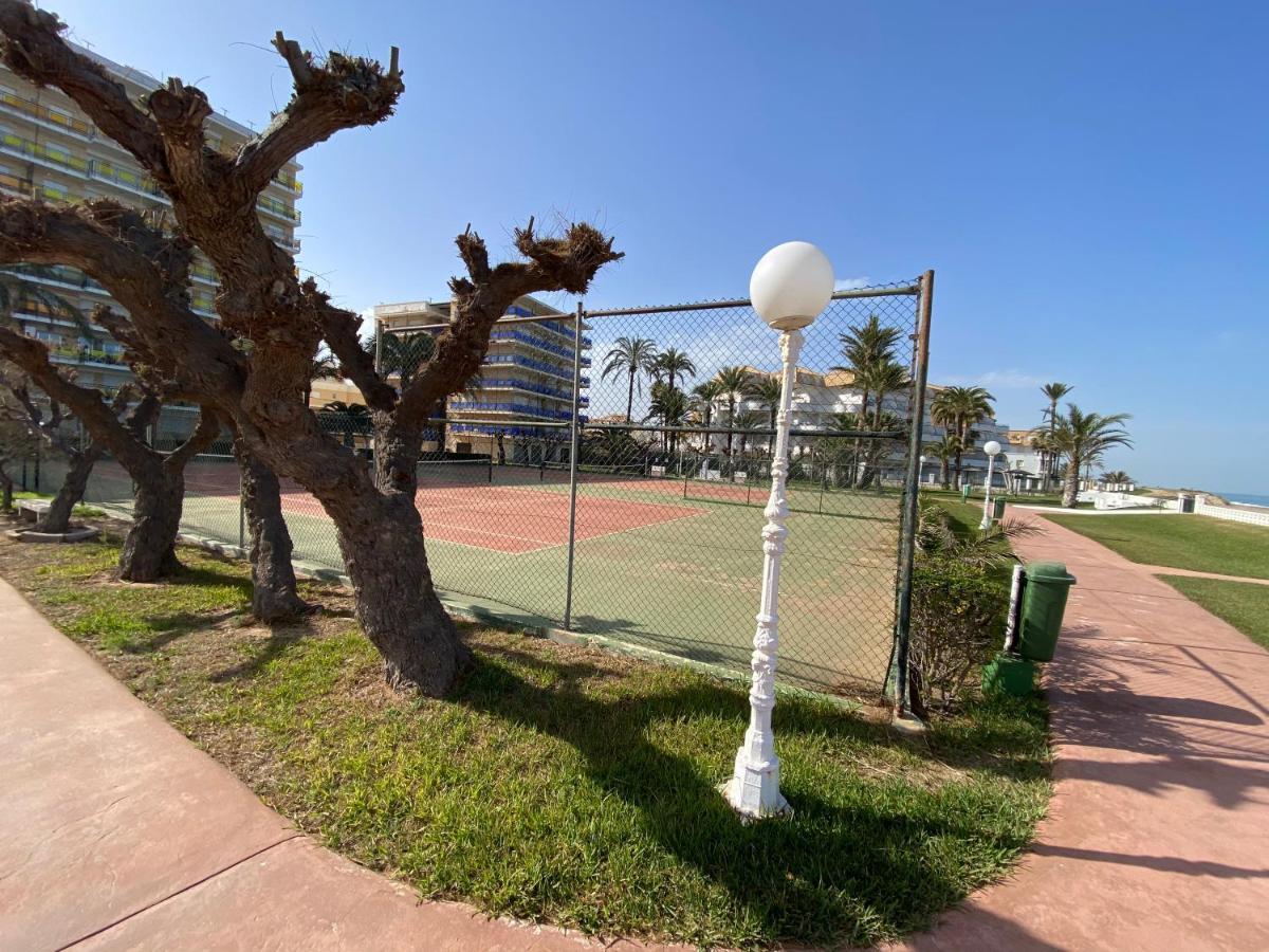 Atico En Primerisima Linea De Playa!!! Denia Bagian luar foto