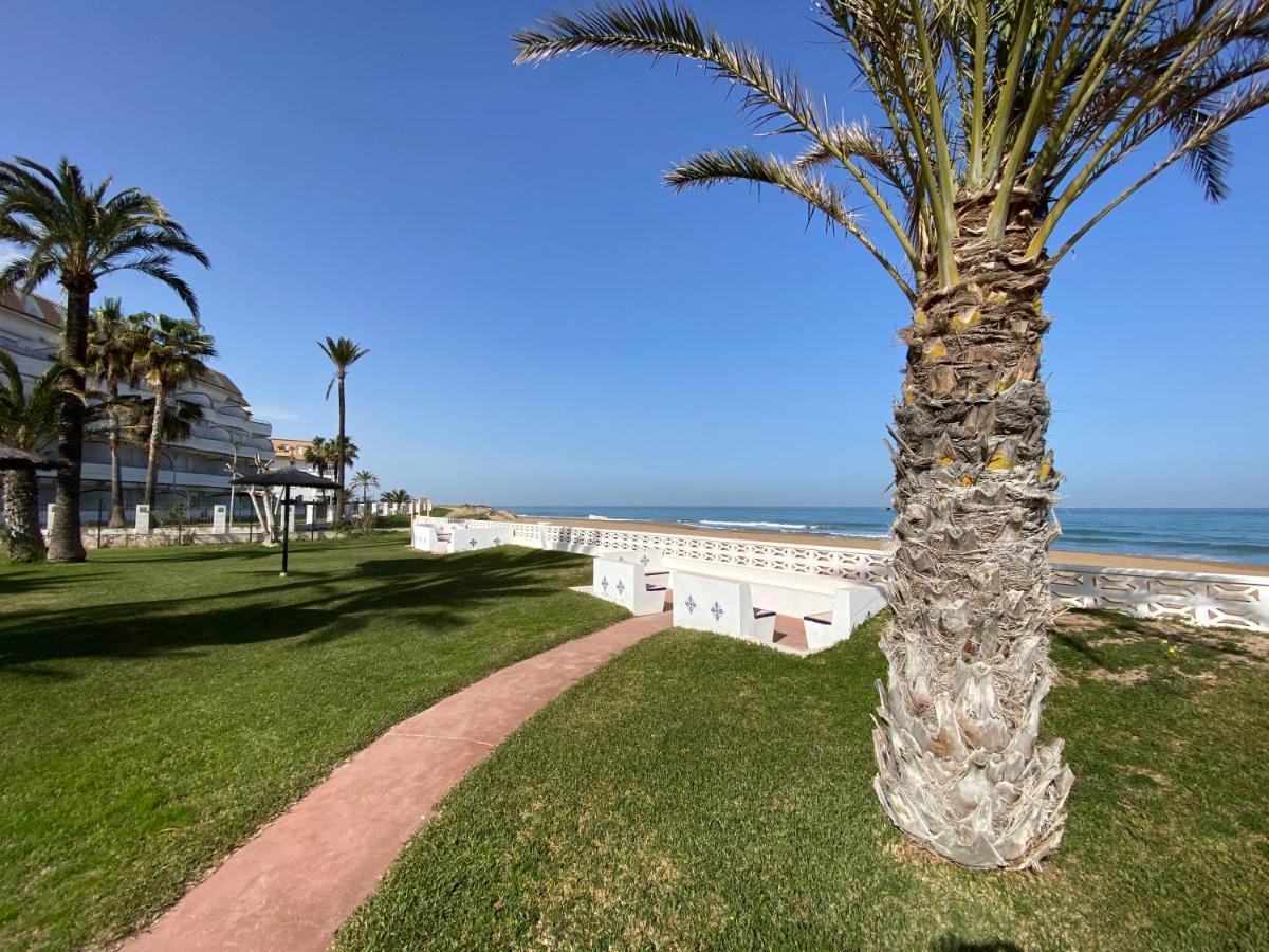 Atico En Primerisima Linea De Playa!!! Denia Bagian luar foto